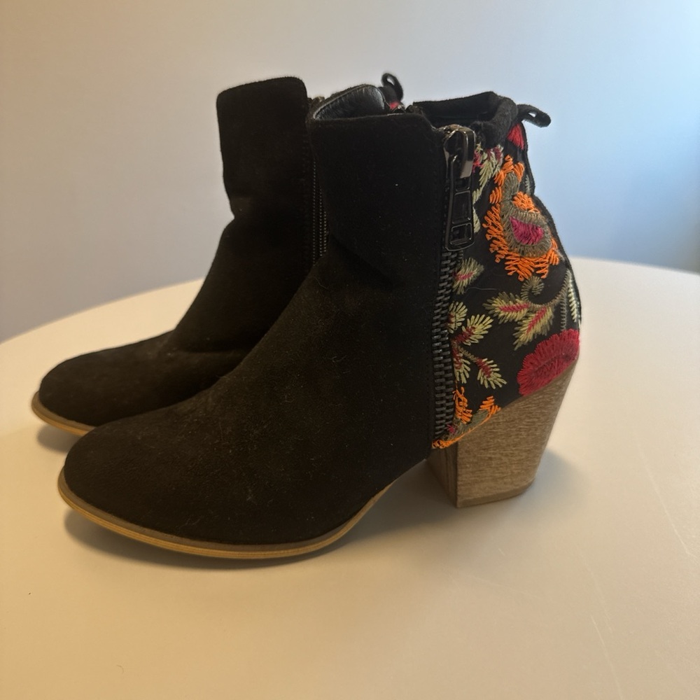 Floral Embroidered Black Ankle Booties
